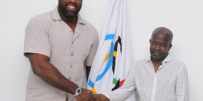 Teddy Riner en séjour à Dakar